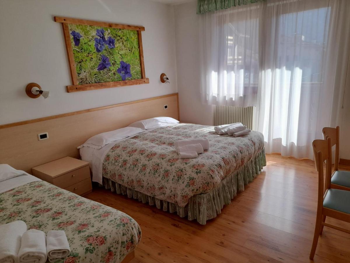 Hotel Garni B&B Maffei ปินโซโล ภายนอก รูปภาพ
