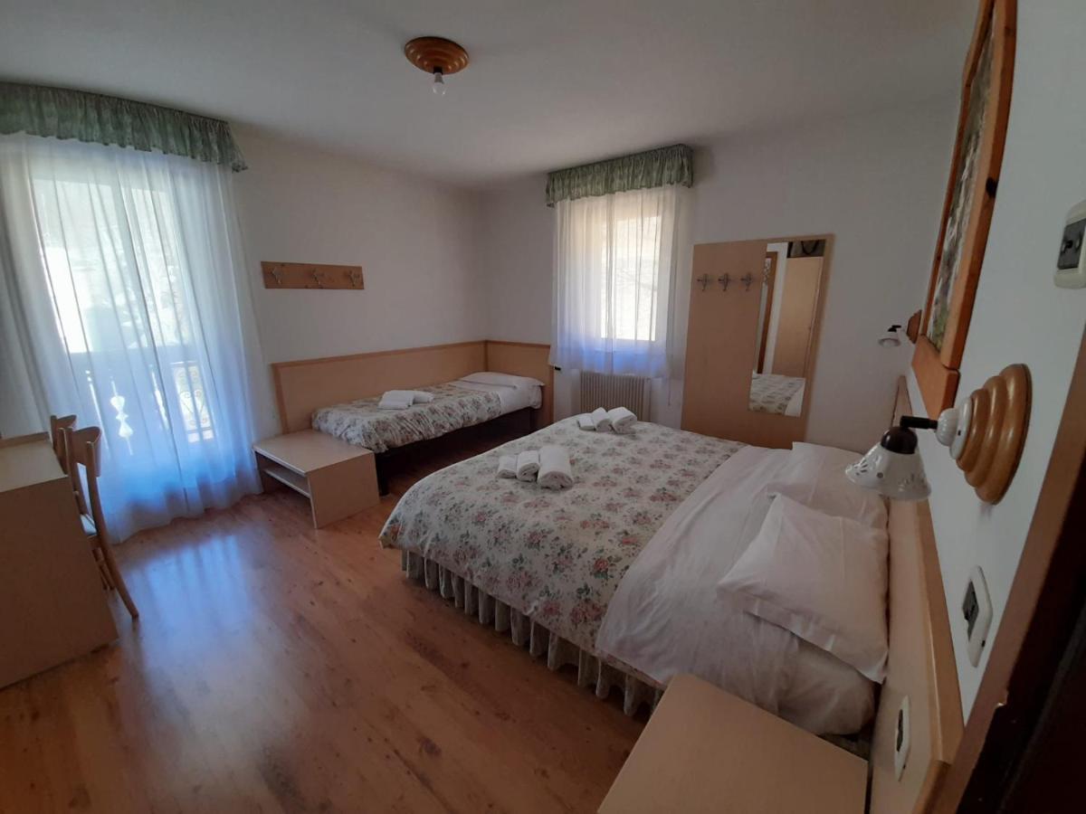 Hotel Garni B&B Maffei ปินโซโล ภายนอก รูปภาพ
